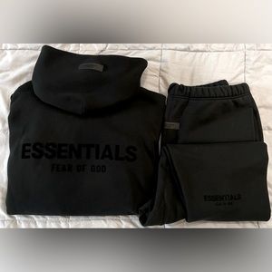 Essentials Hoodie and Sweats Black